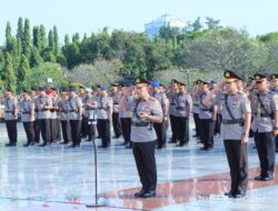 Kapolri Pimpin Upacara Penghormatan di TMPN Kalibata