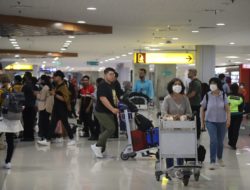 Momen Waisak, Bandara I Gusti Ngurah Rai Layani 258.760  Penumpang