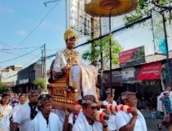 Upacara “Munggah Deha Teruna” di Puri Satria Dalem Kaleran Kuta
