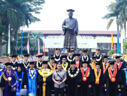 Komjen Pol. Petrus Reinhard Golose Resmi Dikukuhkan Sebagai Guru Besar PTIK