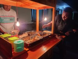 Angkringan Lek Paido Sajikan Kuliner Khas Malam