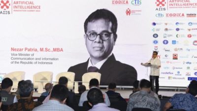 Perluas Adopsi AI, Kominfo Siapkan Regulasi dan Kembangkan SDM