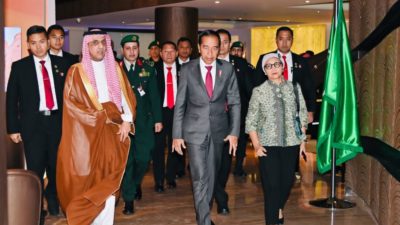 Presiden Jokowi Tiba di Riyadh untuk Hadiri KTT Luar Biasa OKI
