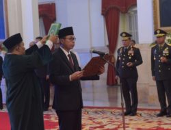 Presiden Jokowi Saksikan Pengucapan Sumpah Nawawi Pomolango Jadi Ketua Sementara KPK