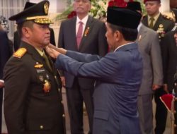 Presiden Jokowi Lantik Maruli Simanjuntak Jadi KSAD