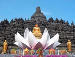 Waisak: Borobudur Gemakan Damai Dunia